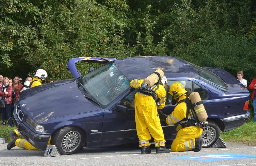 Common Reasons of Car Accidents 1 Car Accidents